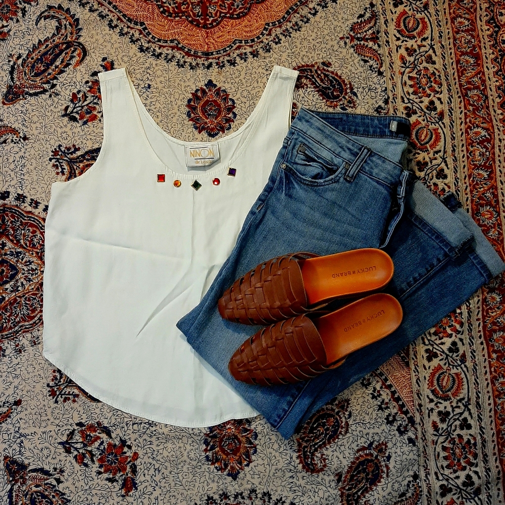 Vintage sleeveless top